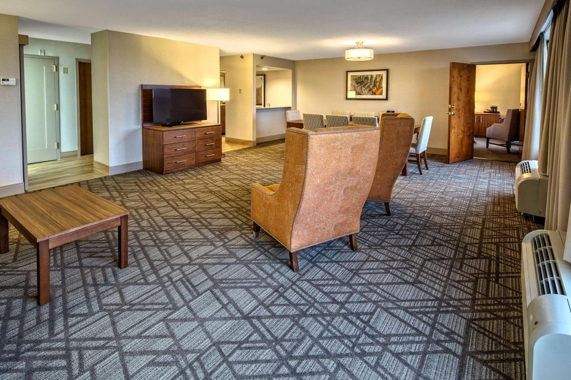 ฮิลตัน น็อกซ์วิลล์ แอร์พอร์ต Hotel อัลคอ ภายนอก รูปภาพ