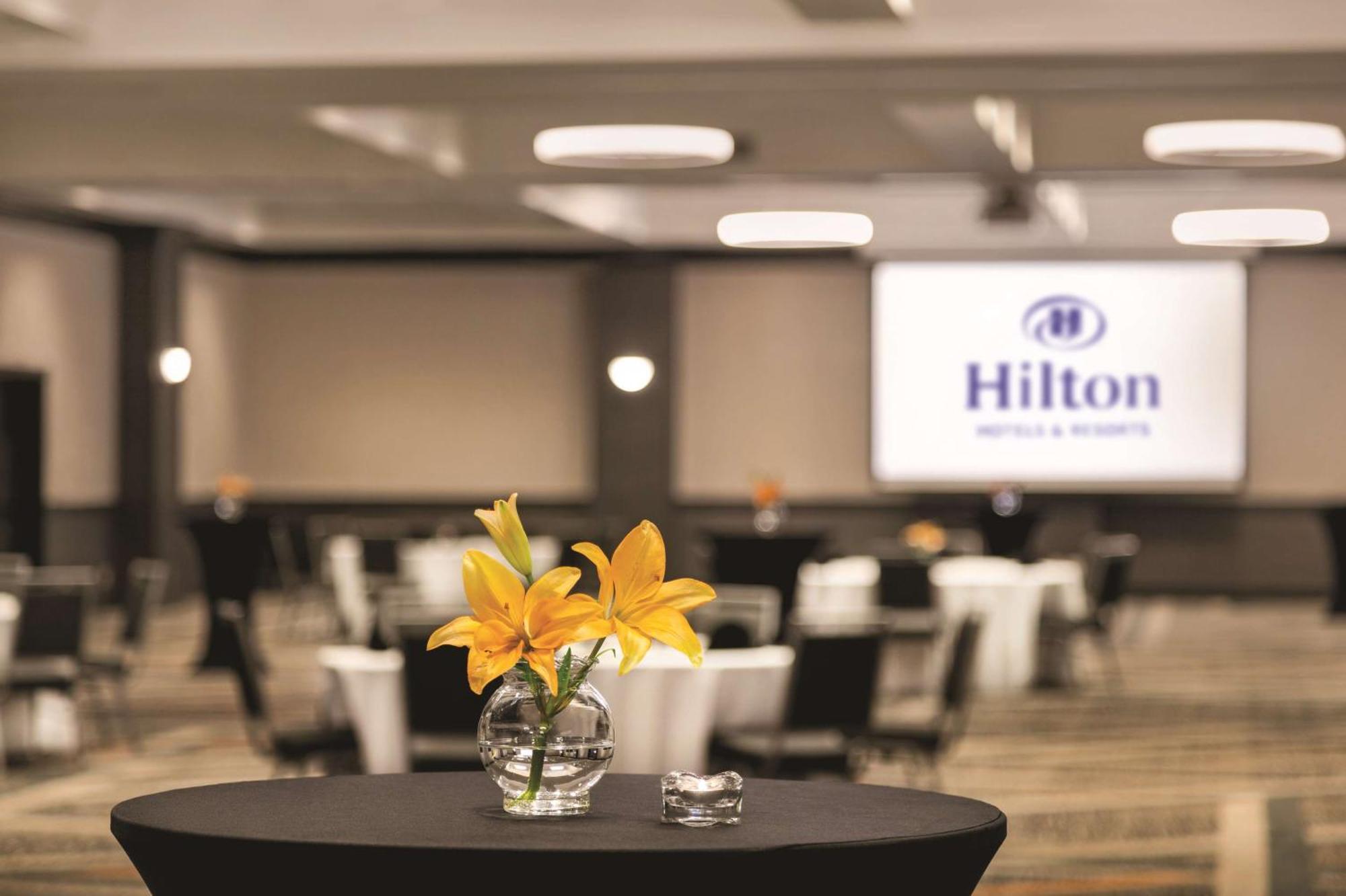 ฮิลตัน น็อกซ์วิลล์ แอร์พอร์ต Hotel อัลคอ ภายนอก รูปภาพ